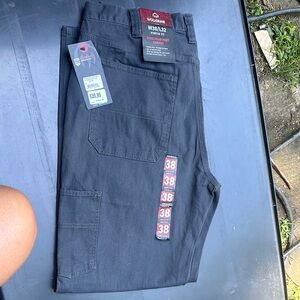 Wolverine Black Cargo Pants Durable and Versatile